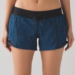 Lululemon Hotty Hot Shorts 4" Mini Park Lace